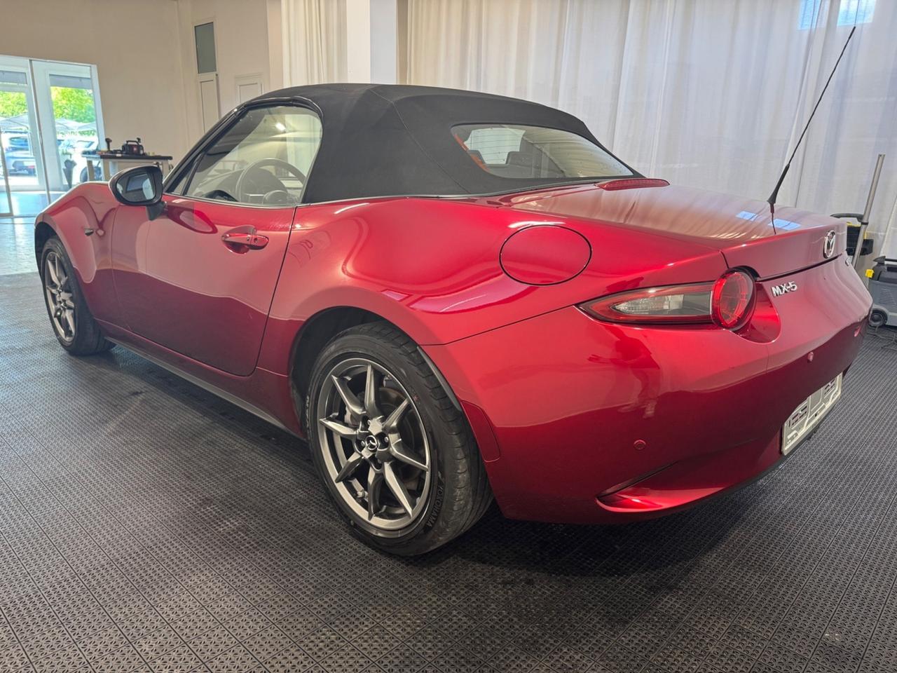 Mazda MX-5 1.5L Skyactiv-G Exceed