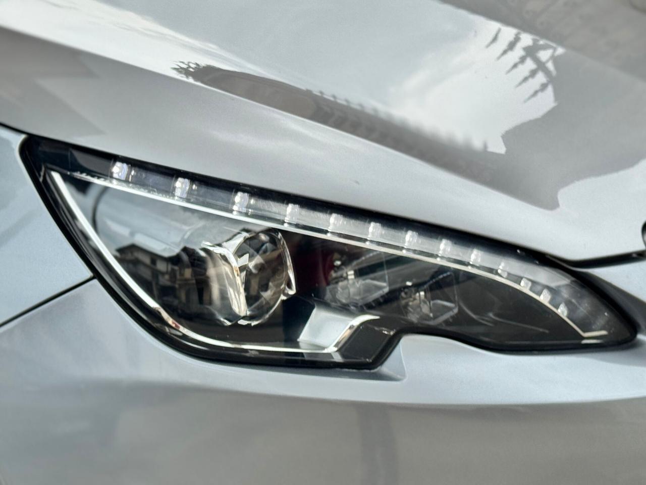 Peugeot 308 BlueHDi 120 S&S EAT6 SW Allure