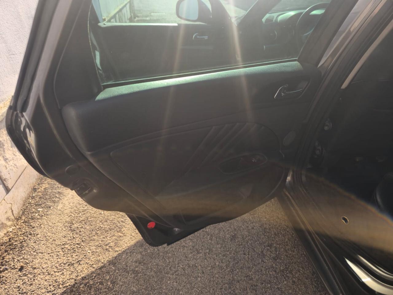 Alfa Romeo 159 2.4 JTDm 20V Sportwagon TI Q-Tronic