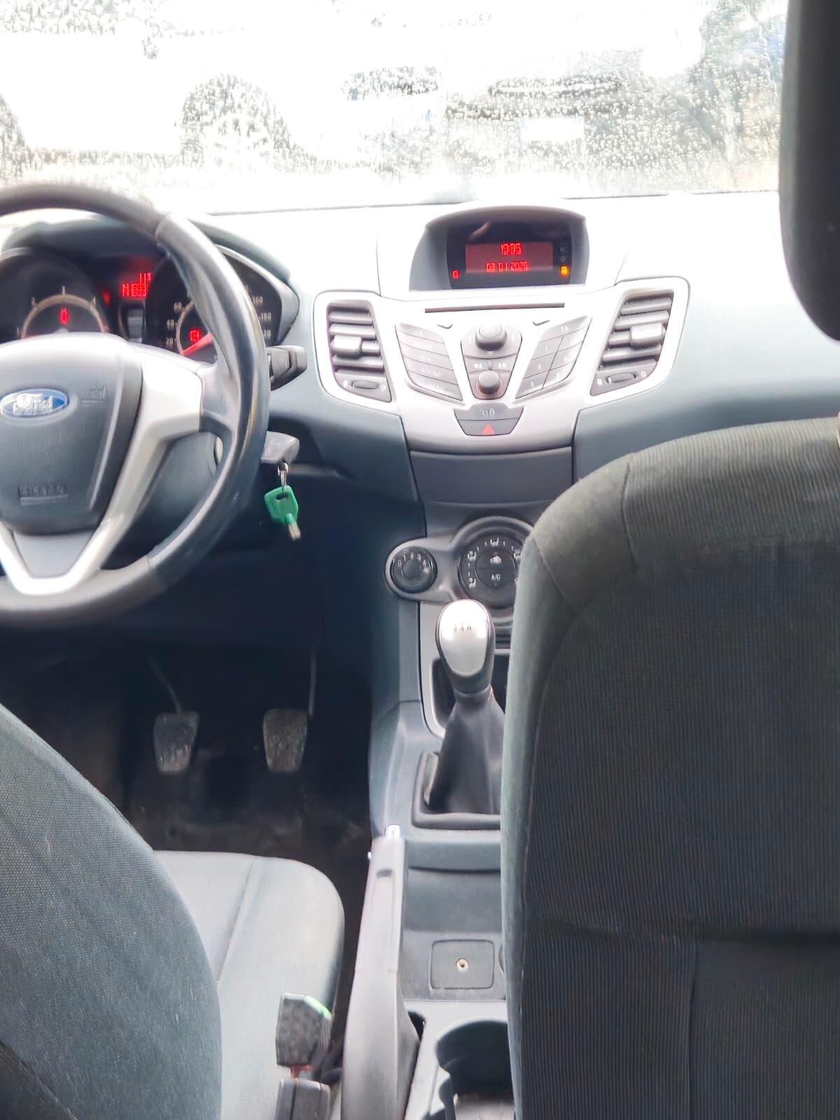 Ford Fiesta Fiesta+ 1.4 TDCi 70CV 5 porte