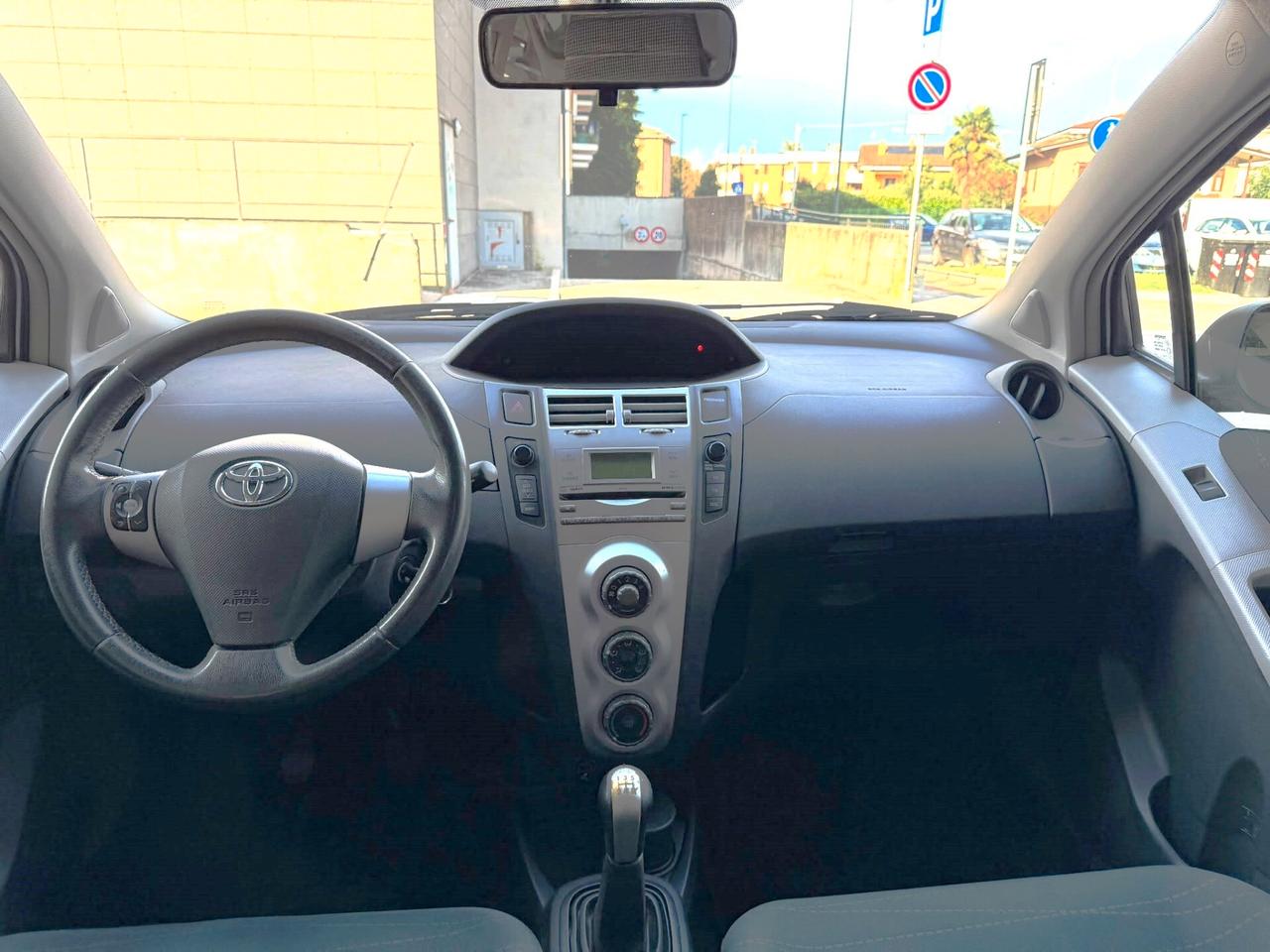 Toyota Yaris 1.3 5 porte