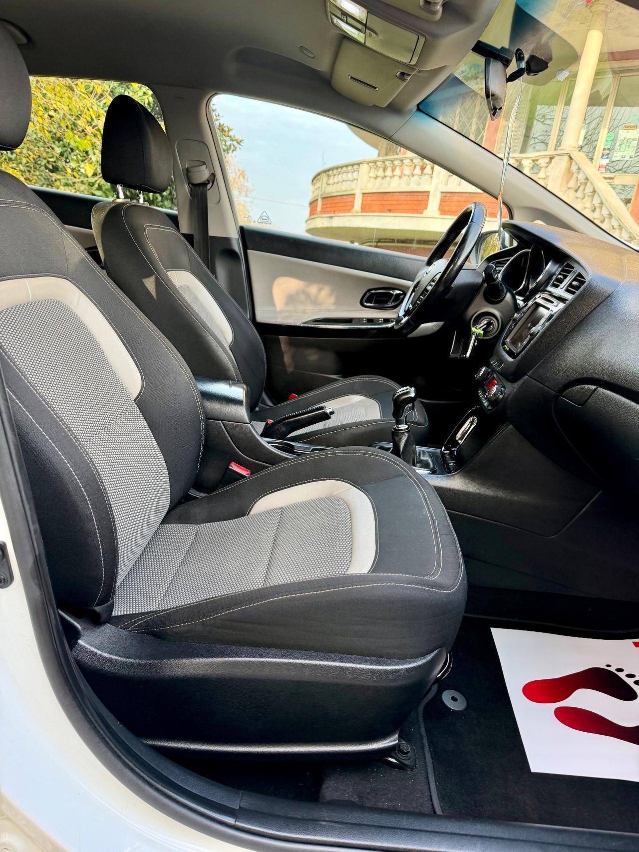 Kia Ceed 2015 1.6 CRDi OK NEOPATENTATI ! ! !