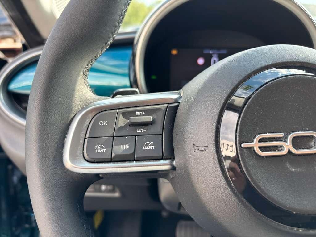 Fiat 600 Hybrid 110 CV DCT MHEV 2025 / KM 19.000 Tua a solo 215 Euro al mese