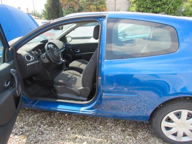 Renault Clio 1.2 16V 3 porte Confort NEOPATENTATI GOOD