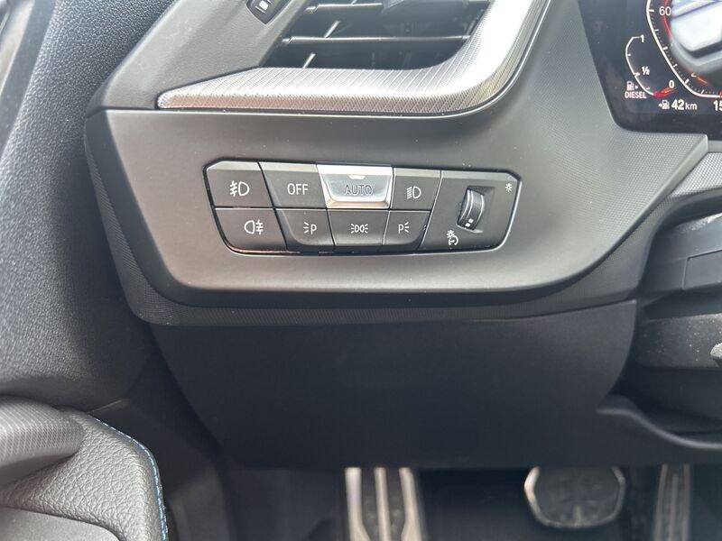 BMW Serie 1 F40 118d Msport auto