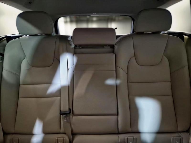 VOLVO V60 B4 D autom. Momentum Business Pro WAGON