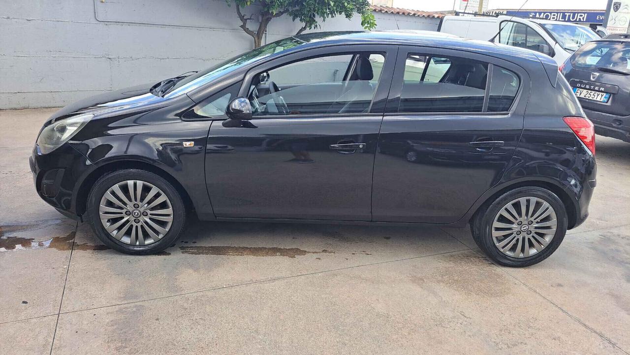 Opel Corsa 1.2 Benzina 86Cv 5 Porte Sport