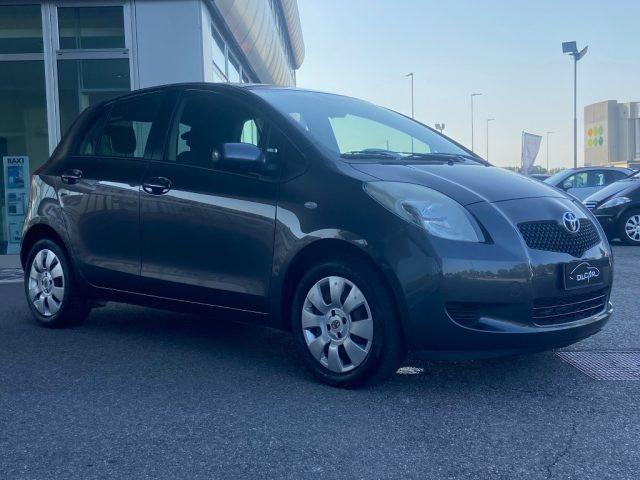 TOYOTA Yaris 1.0 5P.