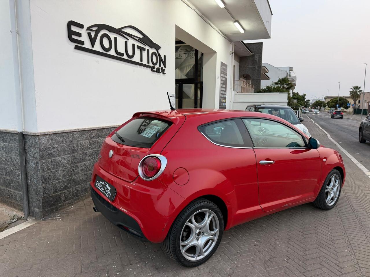 Alfa Romeo MiTo 1.6 JTDm 16V Distinctive Sport Pack
