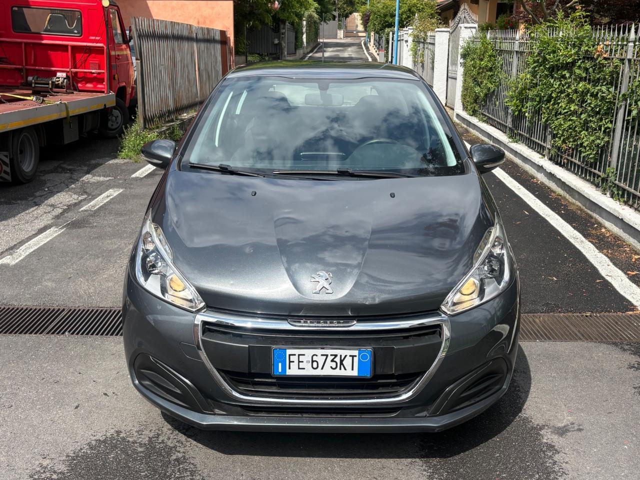 Peugeot 208 PureTech 82 5 porte Allure