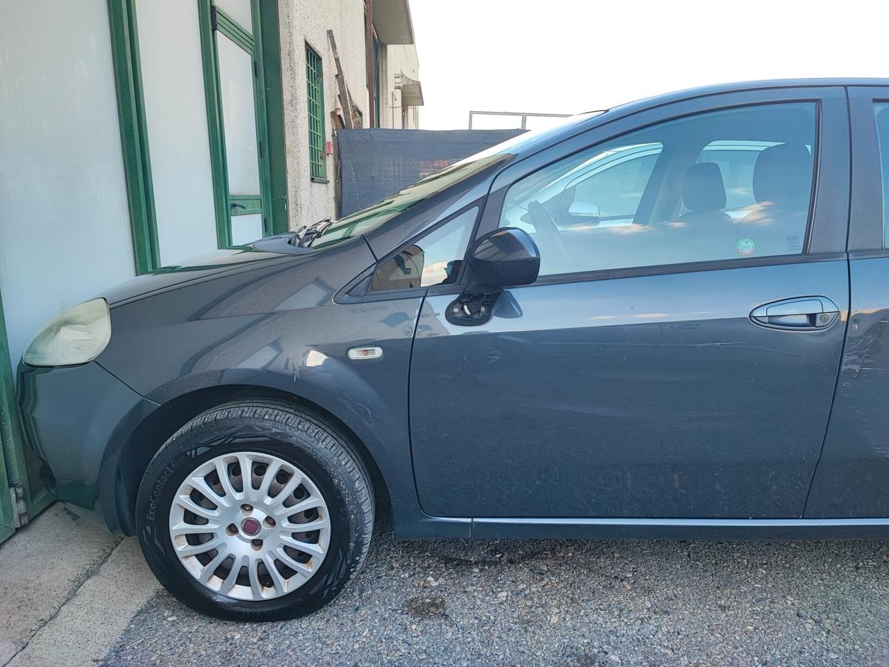 Fiat Grande Punto 1.4 BENZINA METANO UNICO PROPRIETARIO 2009
