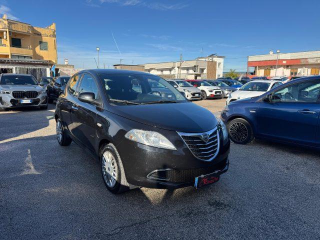 LANCIA Ypsilon 1.2 69 CV 5 porte GPL Ecochic Gold