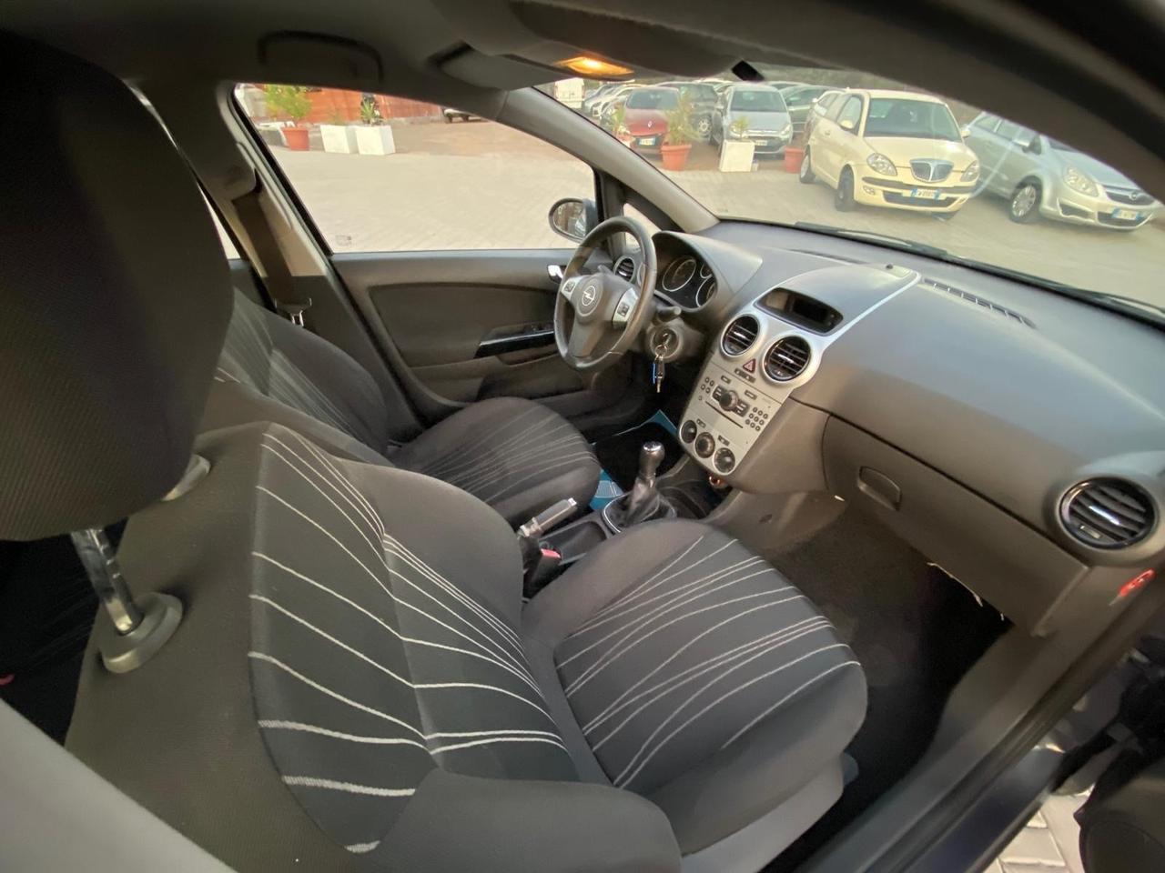Opel Corsa 1.2 5 porte Enjoy