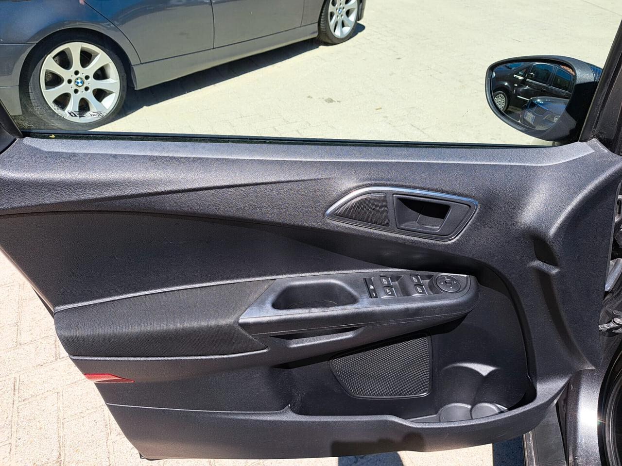 Ford B-Max 1.5 TDCi 75 CV / OK NEOPATENTATI