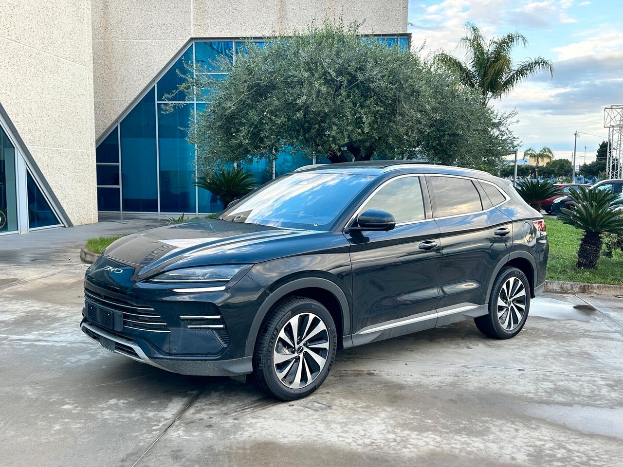 BYD Seal U 1.5 Design OFFERTA T-STOCK PREZZO IMPERDIBILE