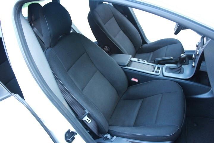 Volvo V50 1.6 d2 Polar 115cv CROSSOVER STUPENDO COME DA FOTO REALE UNICO UTILIZZATORE CLIMA AUT. CERCHI IN LEG