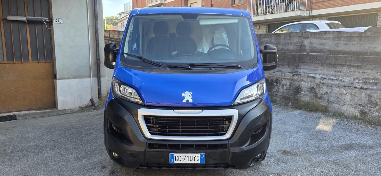 Peugeot Boxer 330 2.2 BlueHDi 140 S&S PC-TN Furgone