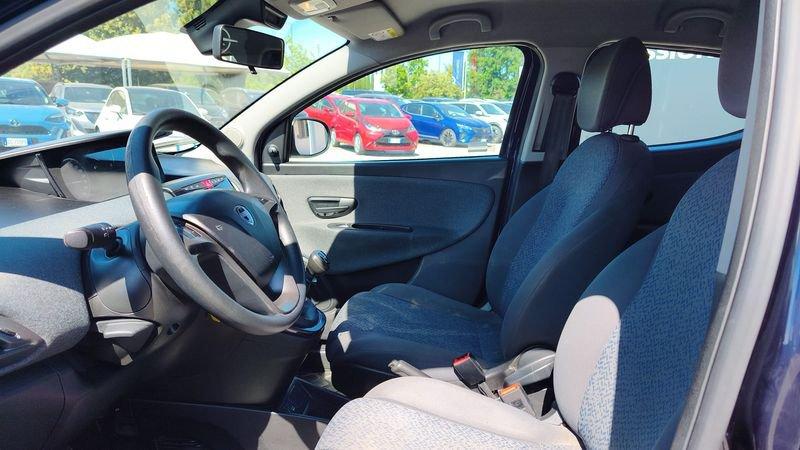 Lancia Ypsilon 1.2 69cv Silver