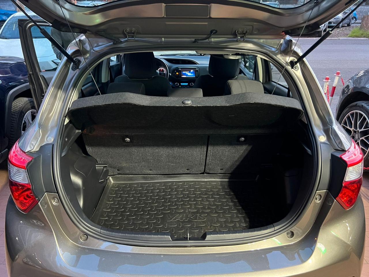 Toyota Yaris 1.5 Hybrid 5 porte Active