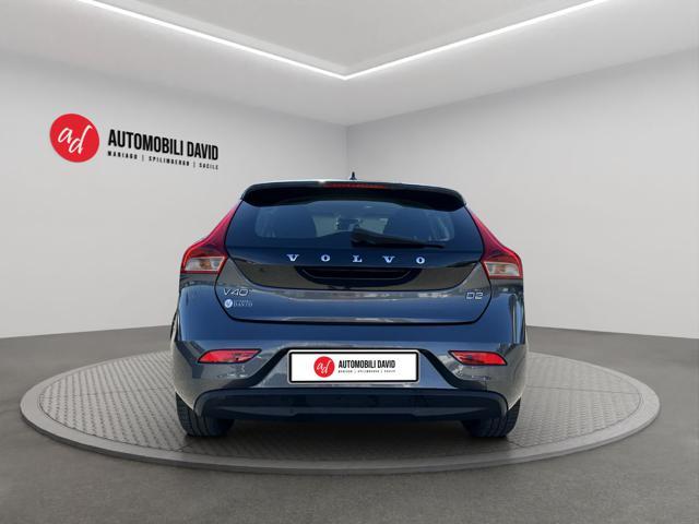 VOLVO V40 D2 1.6 Momentum