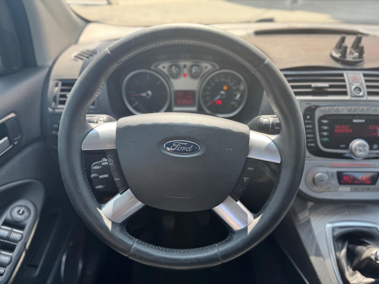 Ford Kuga 2.0 TDCi 136 CV 4WD Titanium DPF