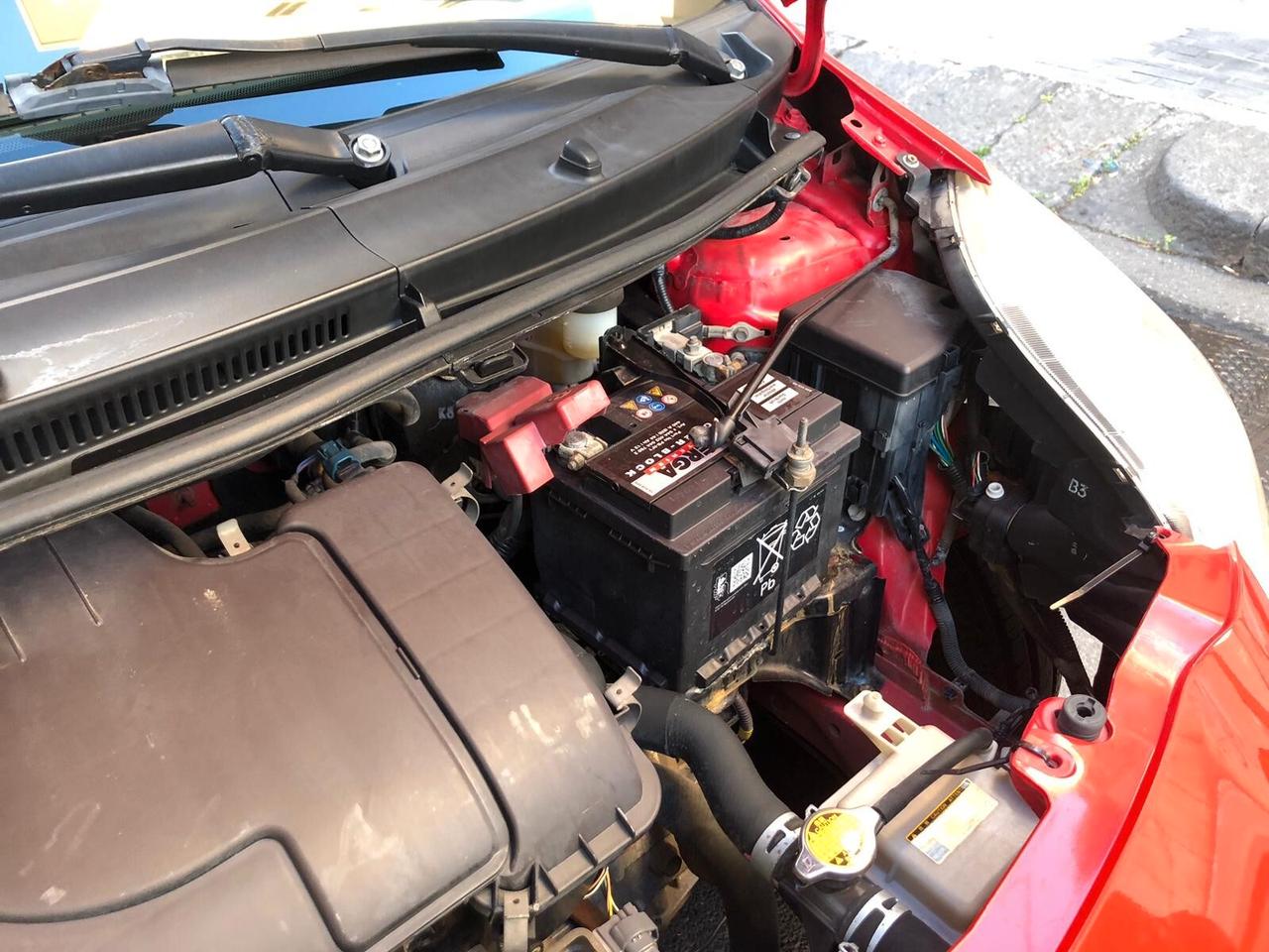 Toyota Yaris 1.0 5 porte