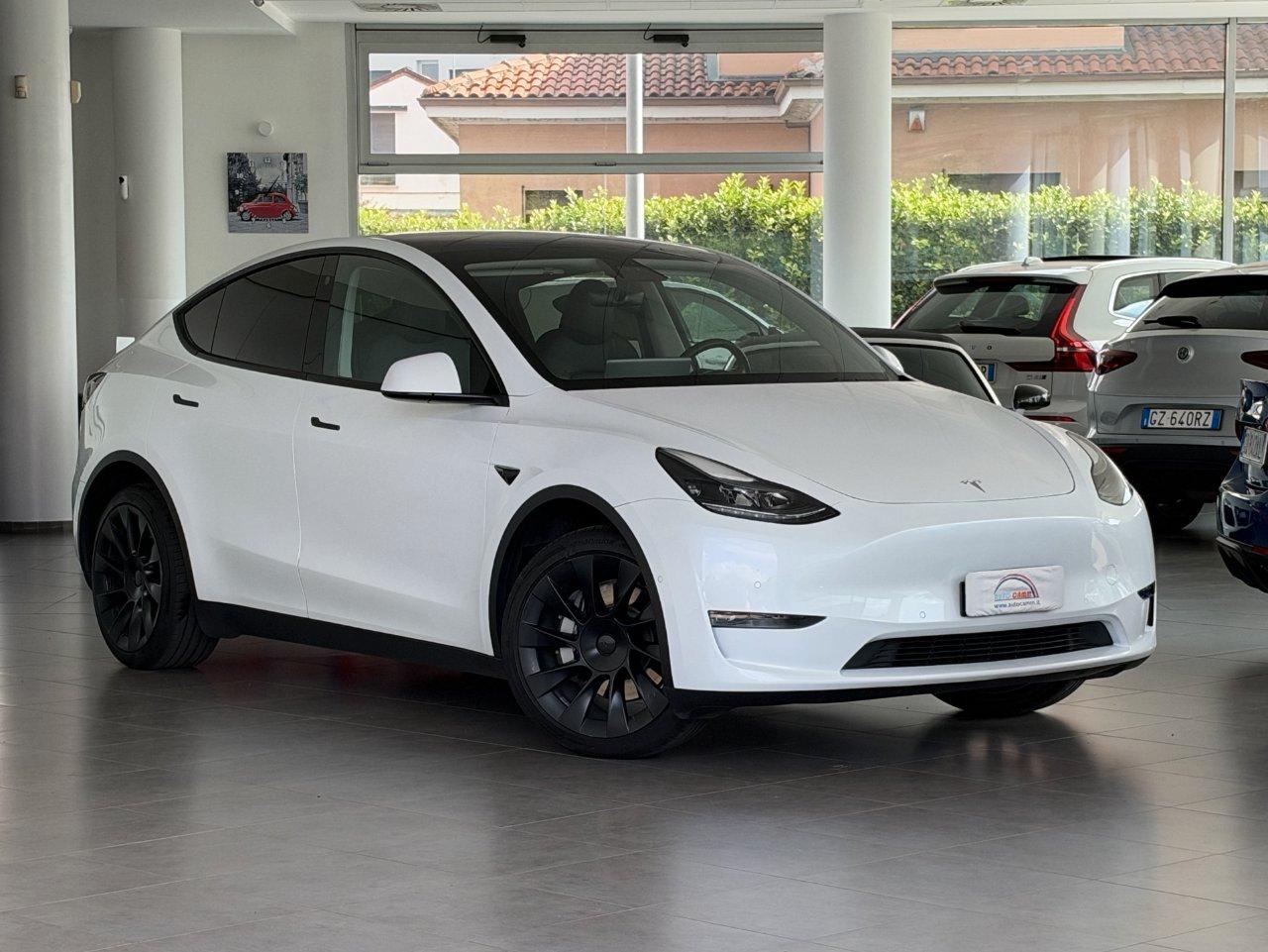 Tesla Model Y Long Range Dual Motor AWD IVA ESPOSTA