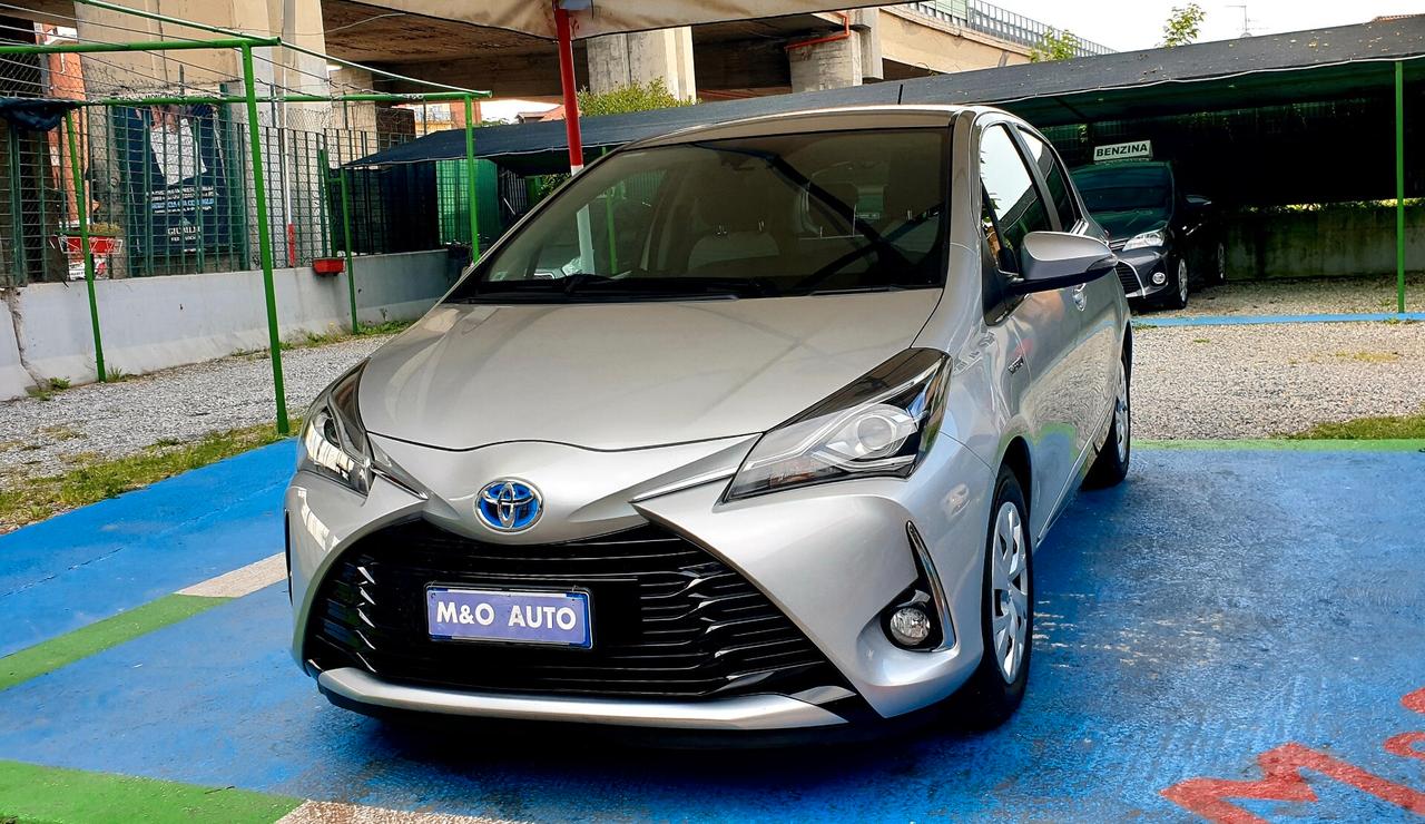 TOYOTA YARIS 1.5 BENZINA/IBRIDA PARI NUOVO 46 MILA KM