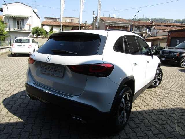 Mercedes-Benz GLA 200 BENZINA SPORT 163CV CAMBIO AUTO,CERCHI 18,FARI LED