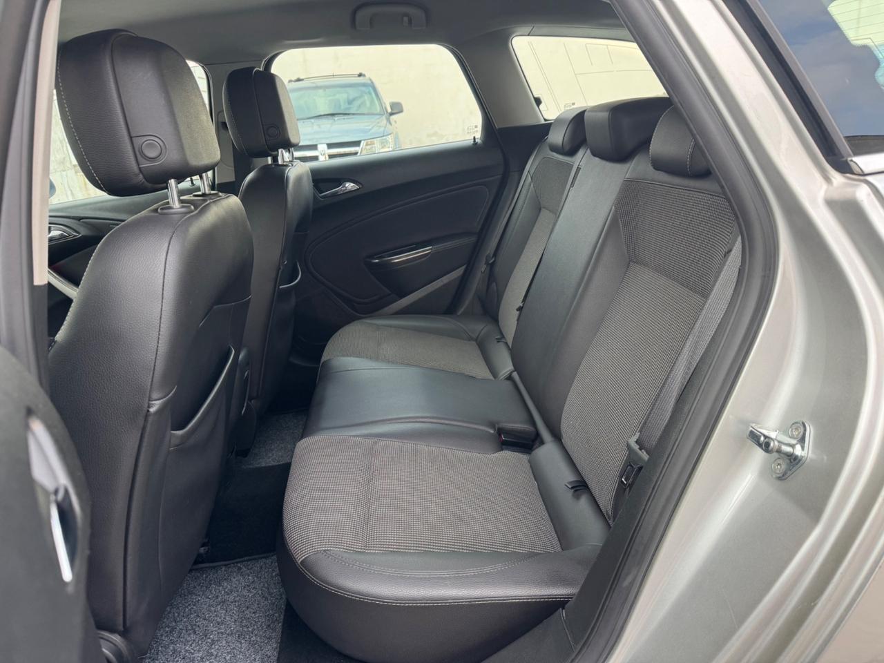 Opel Astra SW 1.7 DIESEL 125CV Sports Tourer Cosmo 2012