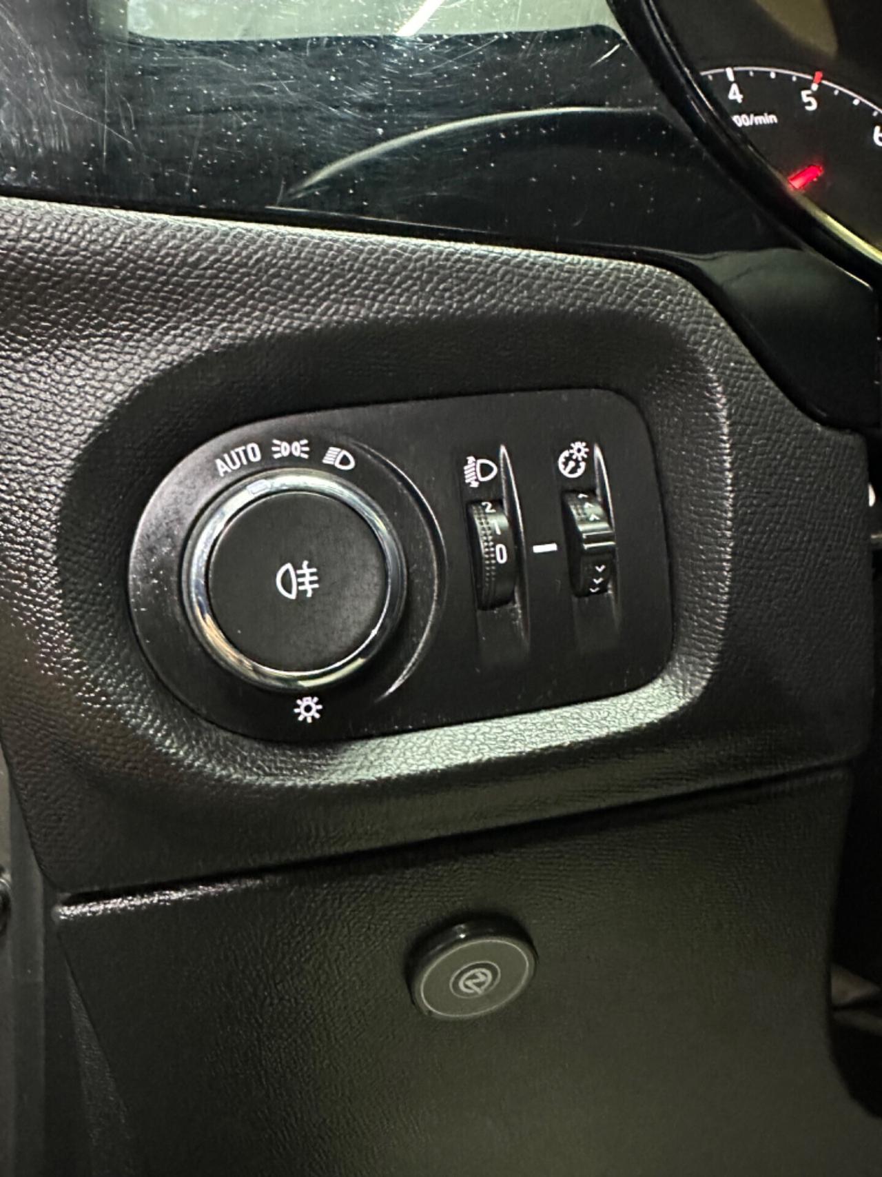 Opel Corsa GPL neopatentati