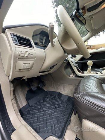 VOLVO XC70 D5 AWD kin