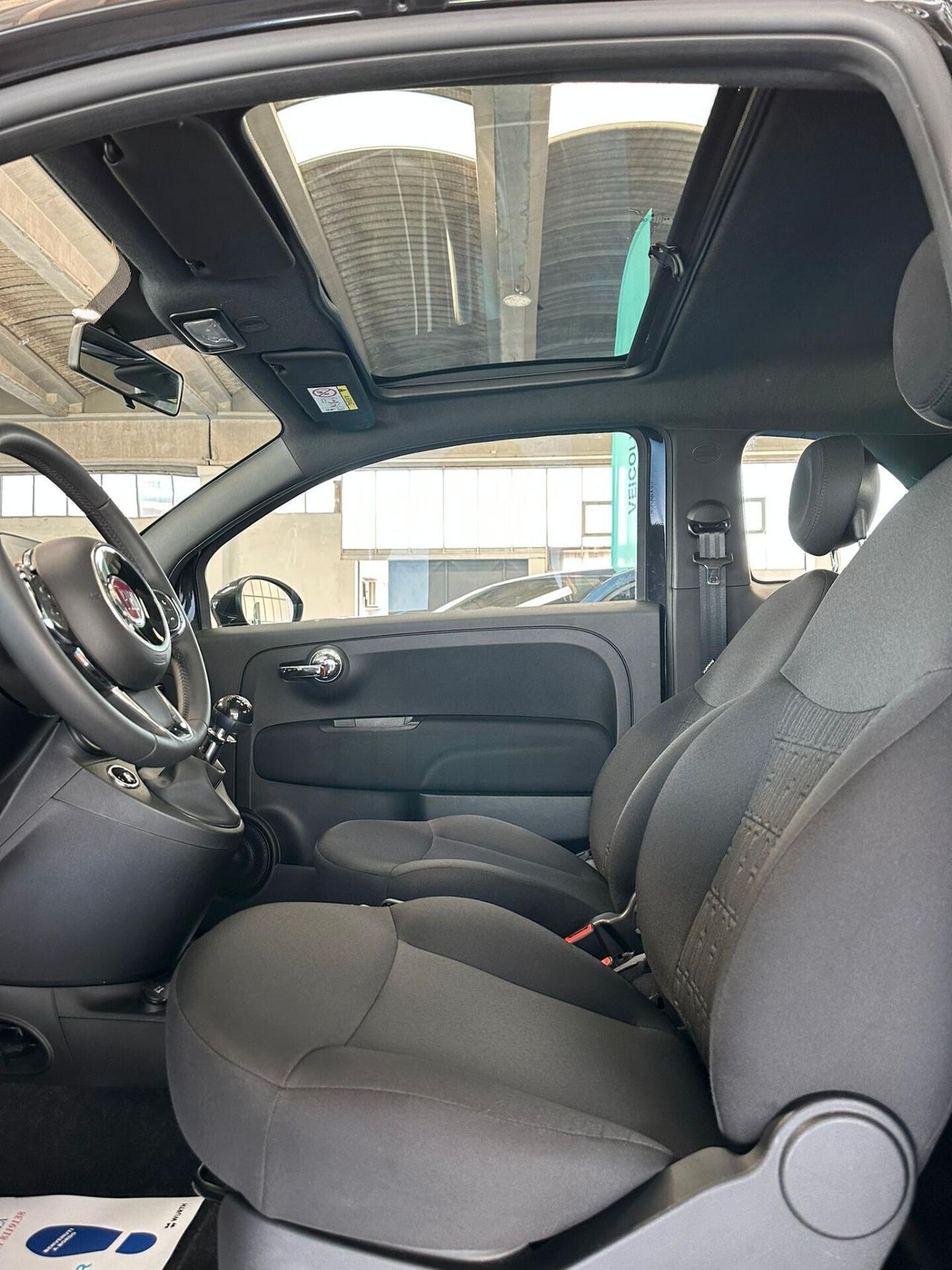 Fiat 500 1.0 hybrid DOLCEVITA 2024 km aziendale