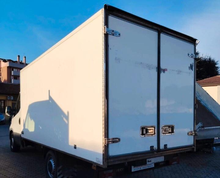 IVECO DAILY 35S14 100Kw 2.3