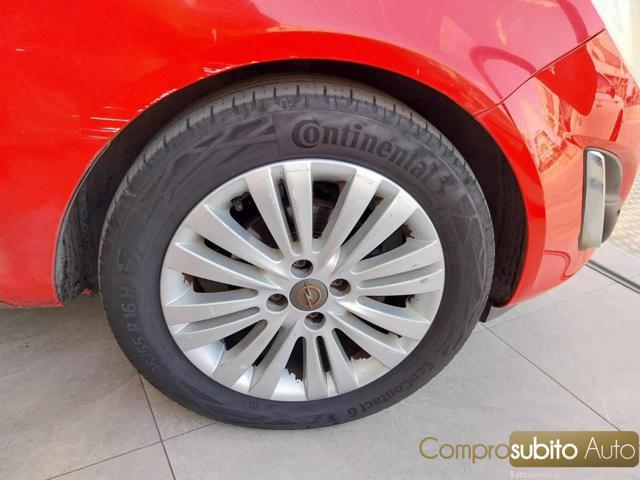 OPEL Corsa 1.2 5 porte Cosmo