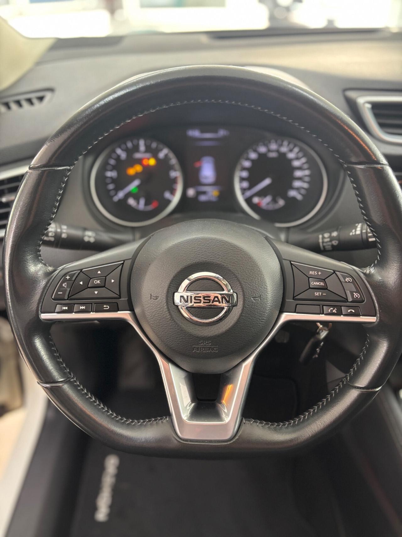 Nissan Qashqai 1.5 dCi N-Connecta