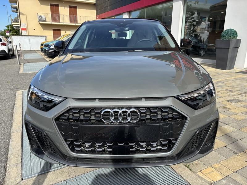 Audi A1 Sportback 30 1.0 tfsi S Line Edition 116cv s-tronic LED-PHONE APPS-17"