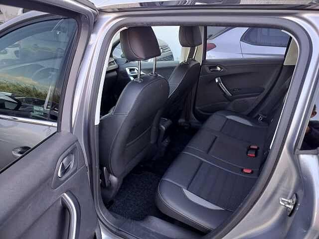 Peugeot 2008 PureTech Turbo 110 EAT6 S&S Allure