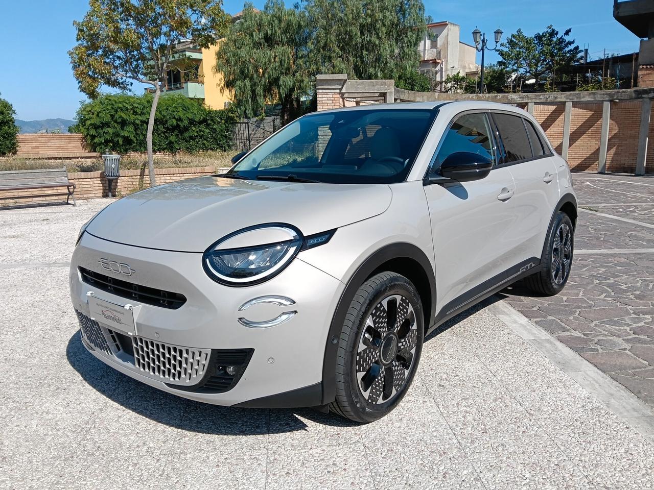Fiat 600 Hybrid 100 CV DCT MHEV La Prima