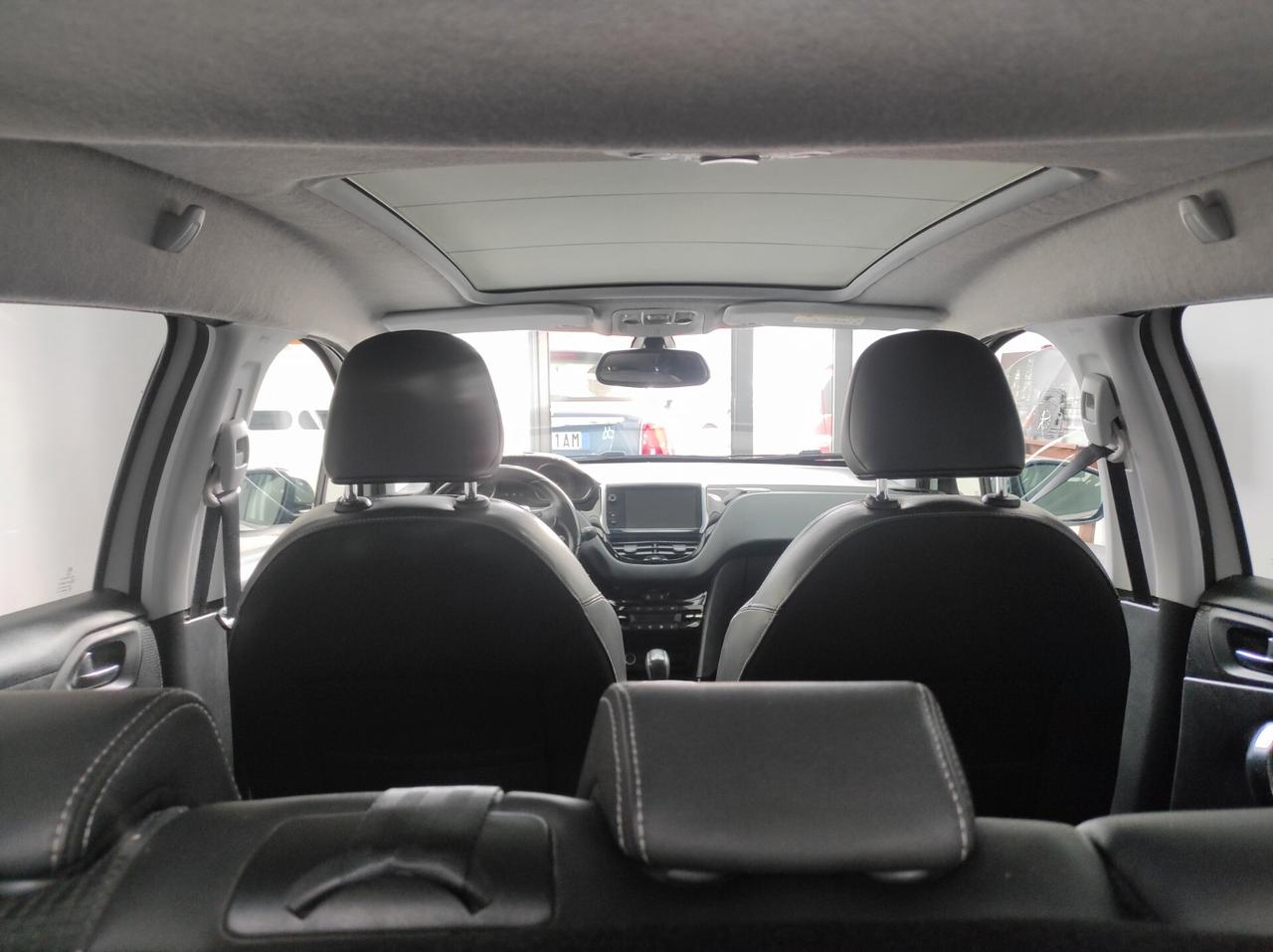 Peugeot 2008 BlueHDi TettoPa SensNavLegaPelle