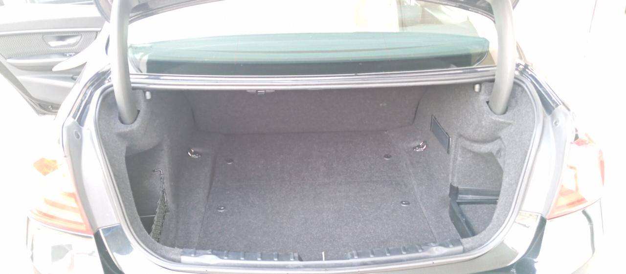 Bmw 316d 115 CV Berlina - Garanzia