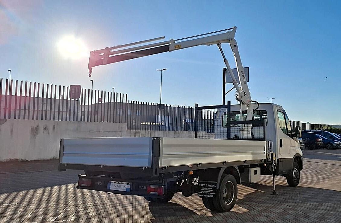 Iveco Daily Iveco Daily 35C13 2.3 CASSONE CON GRU BONFIGLIOLI