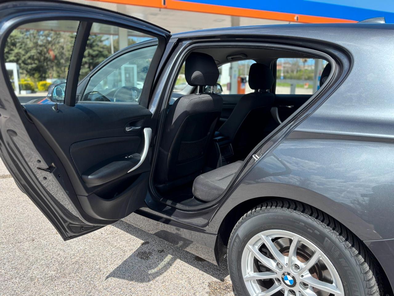 Bmw 120 120d 5p. Urban
