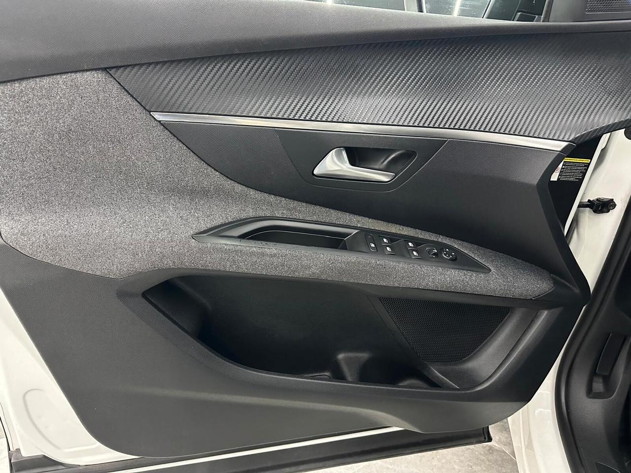 Peugeot 3008 BlueHDi 120 S&S Business