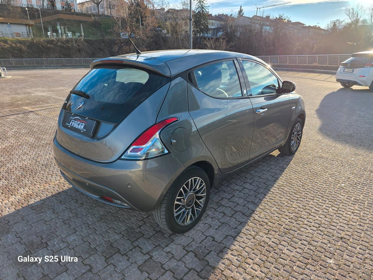 Lancia Ypsilon 1.2 GPL ritiro usato/scambio