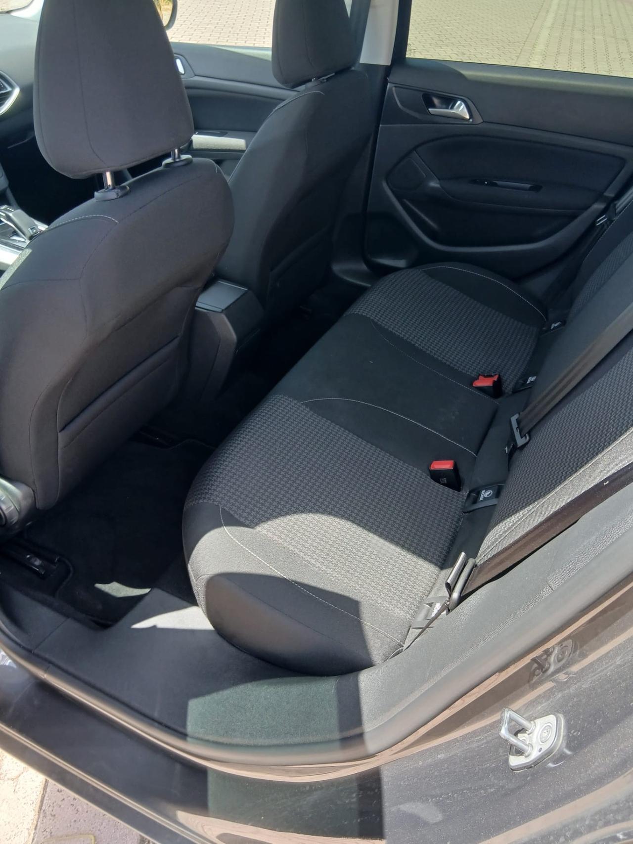Peugeot 308 BlueHDi 130 S&S Active Business