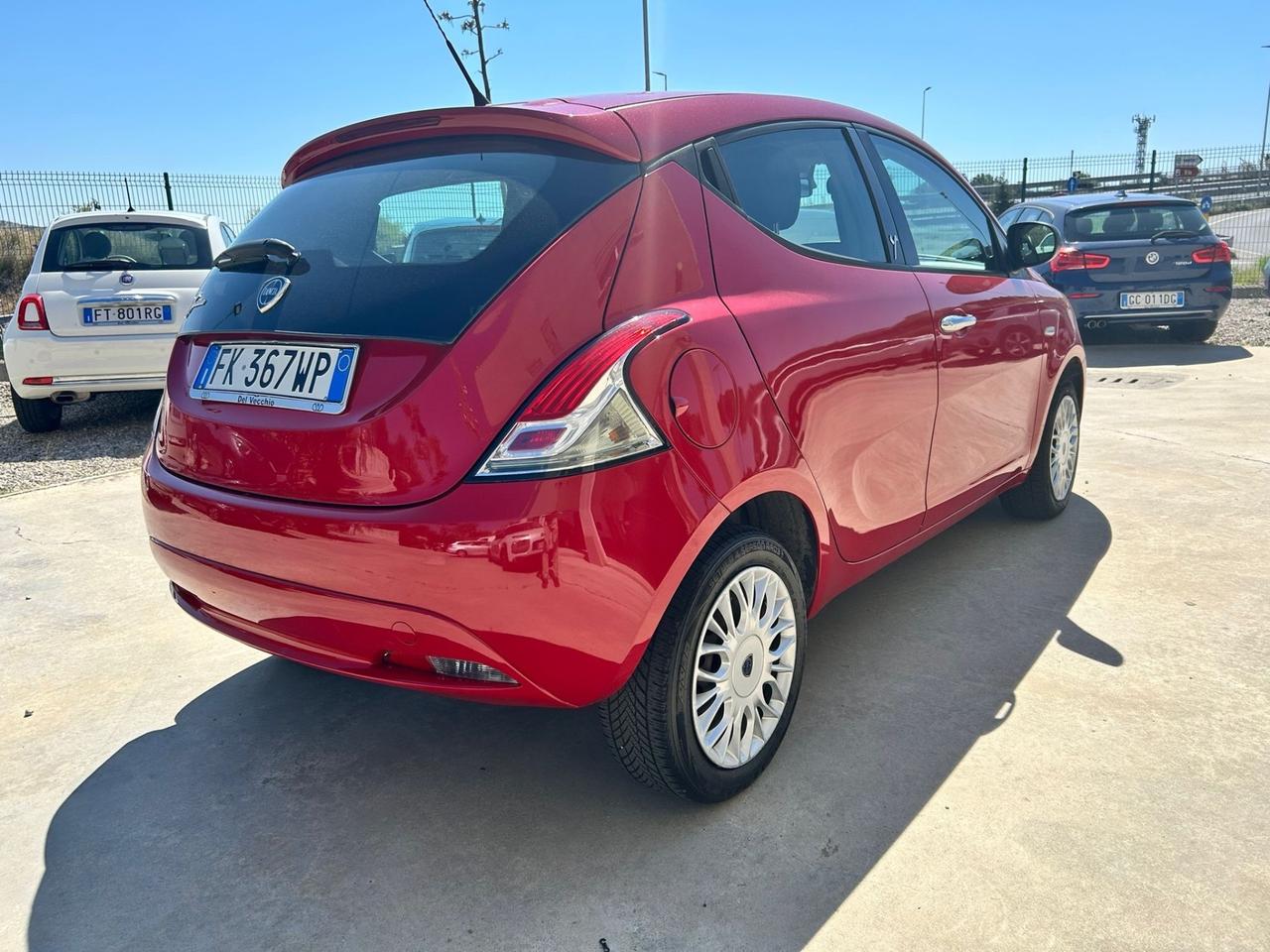 Lancia Ypsilon 1.2 69 CV 5 porte Silver