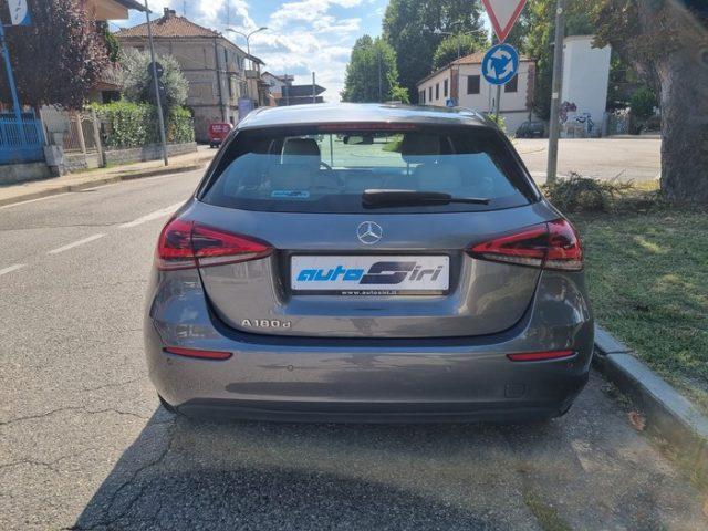 MERCEDES-BENZ A 180 d Automatic Business Extra