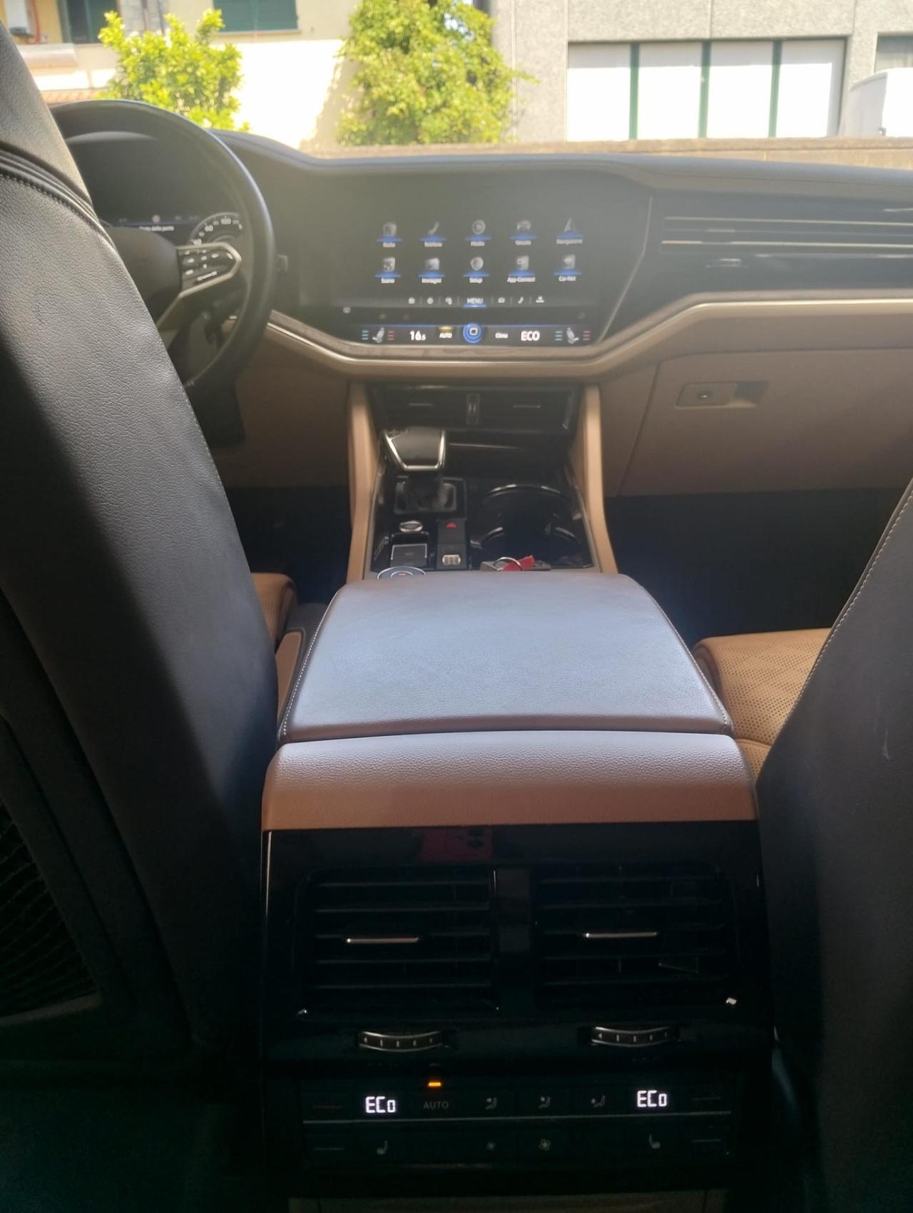 Volkswagen Touareg 3.0 V6 TDI SCR Atmosphere