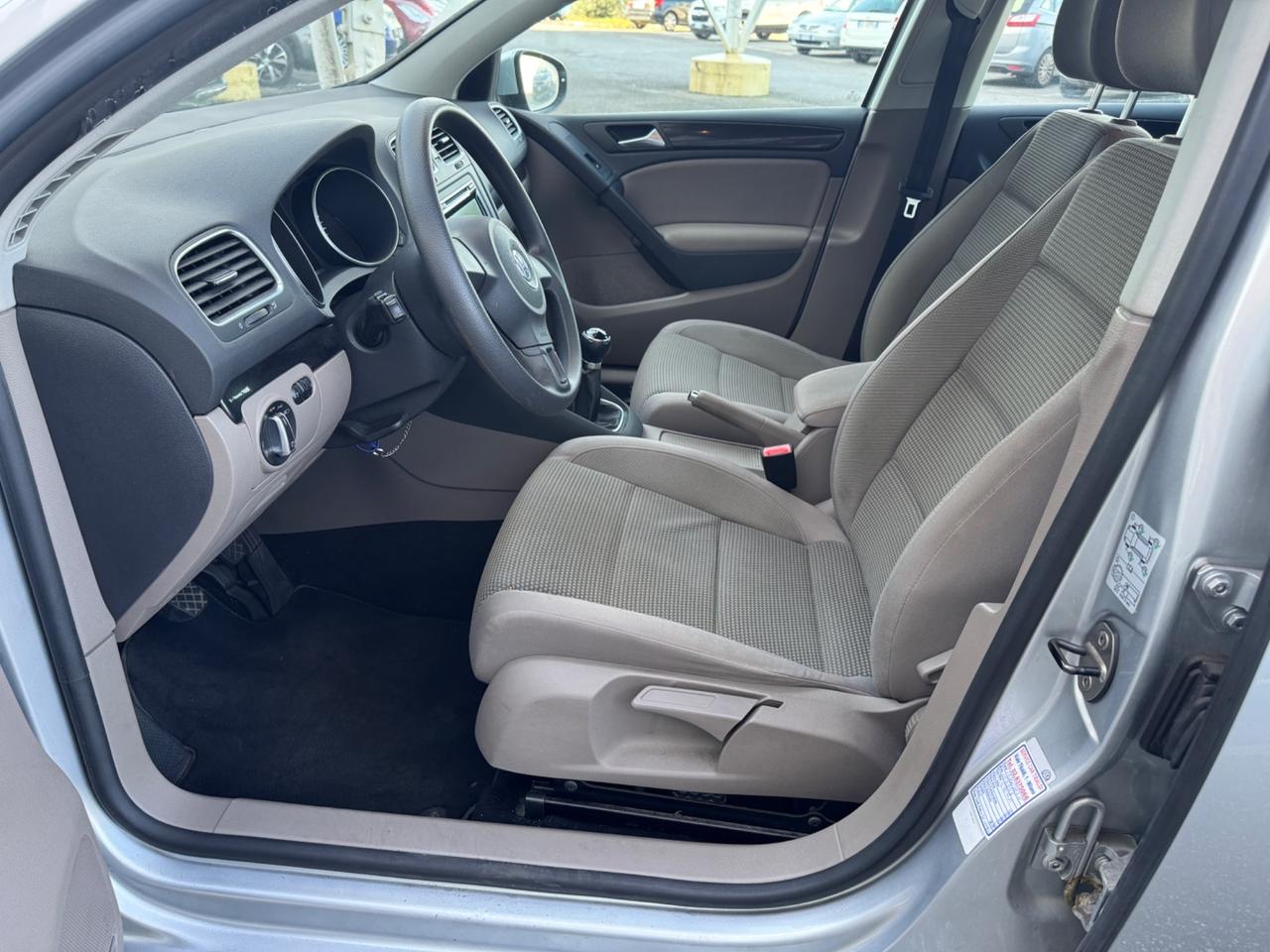 Volkswagen Golf 1.6 TDI Comfortline 2011